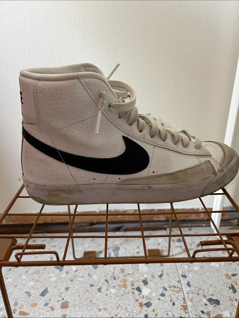 Nike Blazers - Picture 2 of 2